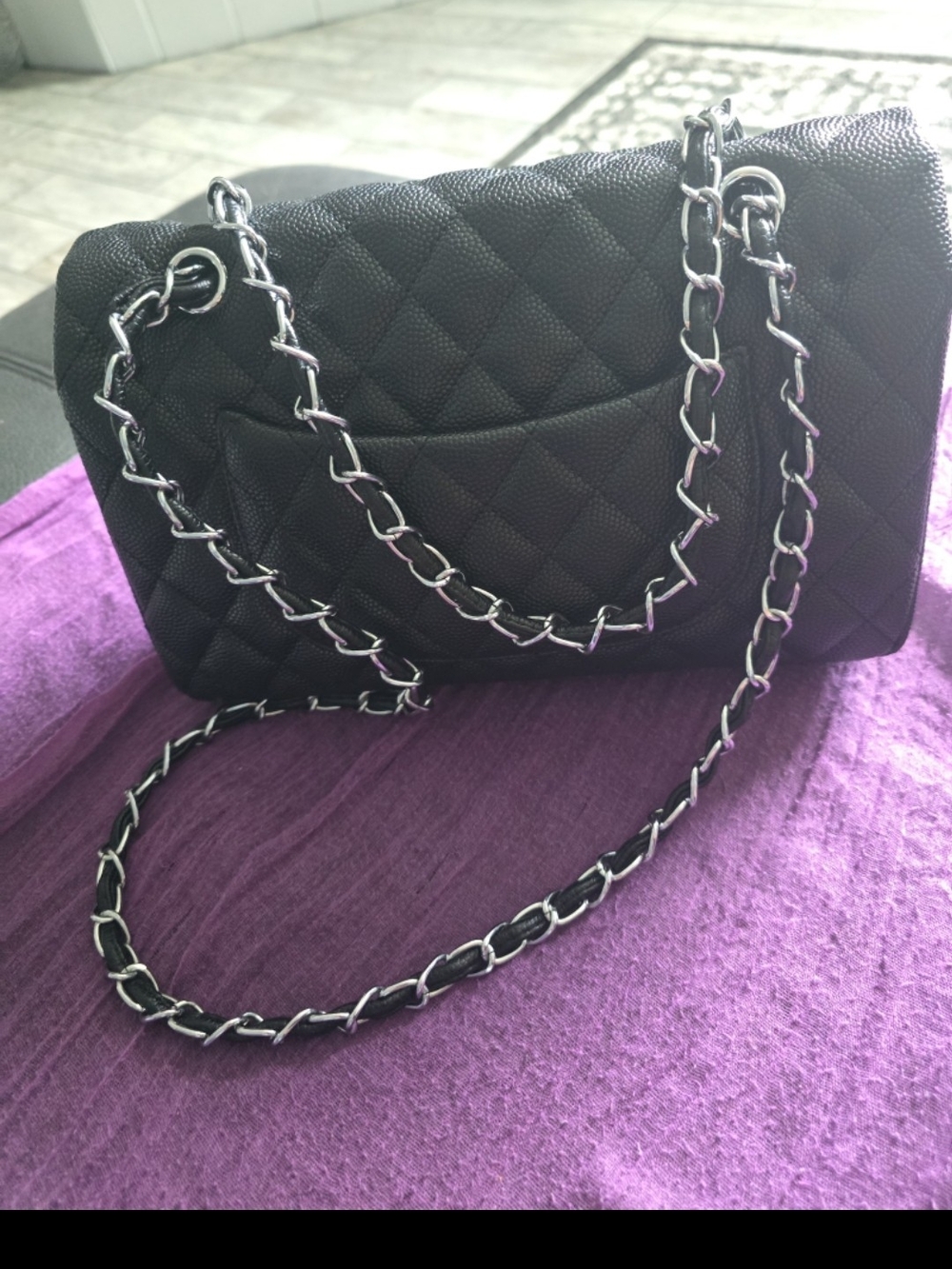 Double Flap! Classic Quilted Black Shoulder Bag with Chain Strap - Picture 7 of 8